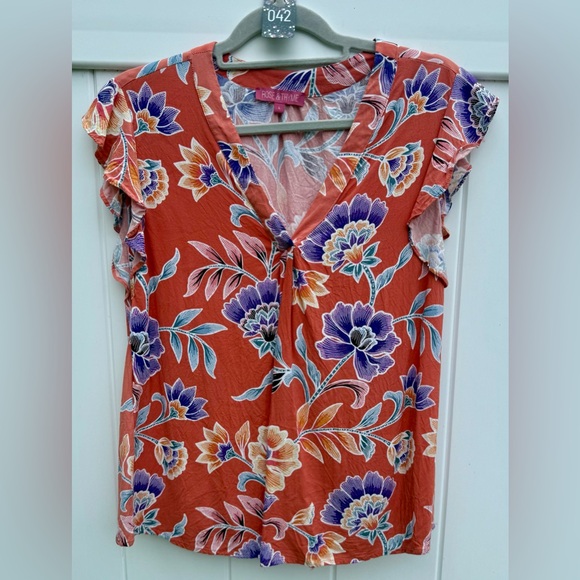 Rose & Thyme Tops - Rose & Thyme V-Neck Short Flutter Sleeve Peach Floral Top, Size Large, NWOT Boho